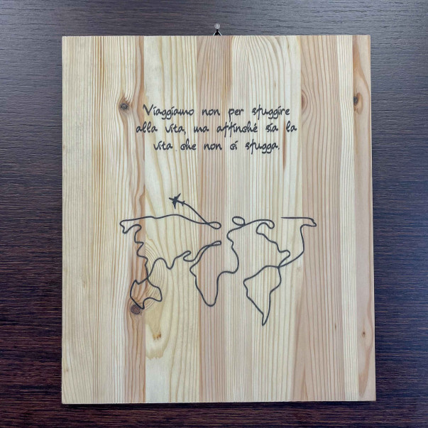 Stampa su legno con frase viaggiare