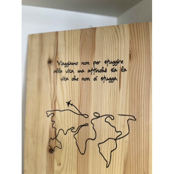 Stampa su legno con frase viaggiare