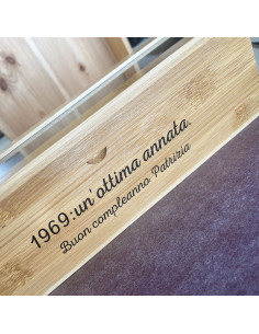 Cornice in sughero per vino, cartello di famiglia in legno personalizzato,  accessori per vino, supporto per tappo per vino, cartello per vino rustico,  decorazione del nome di famiglia, arte del tappo per